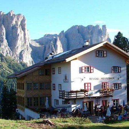 Rifugio Negritella Hotel Pozza di Fassa Exterior photo